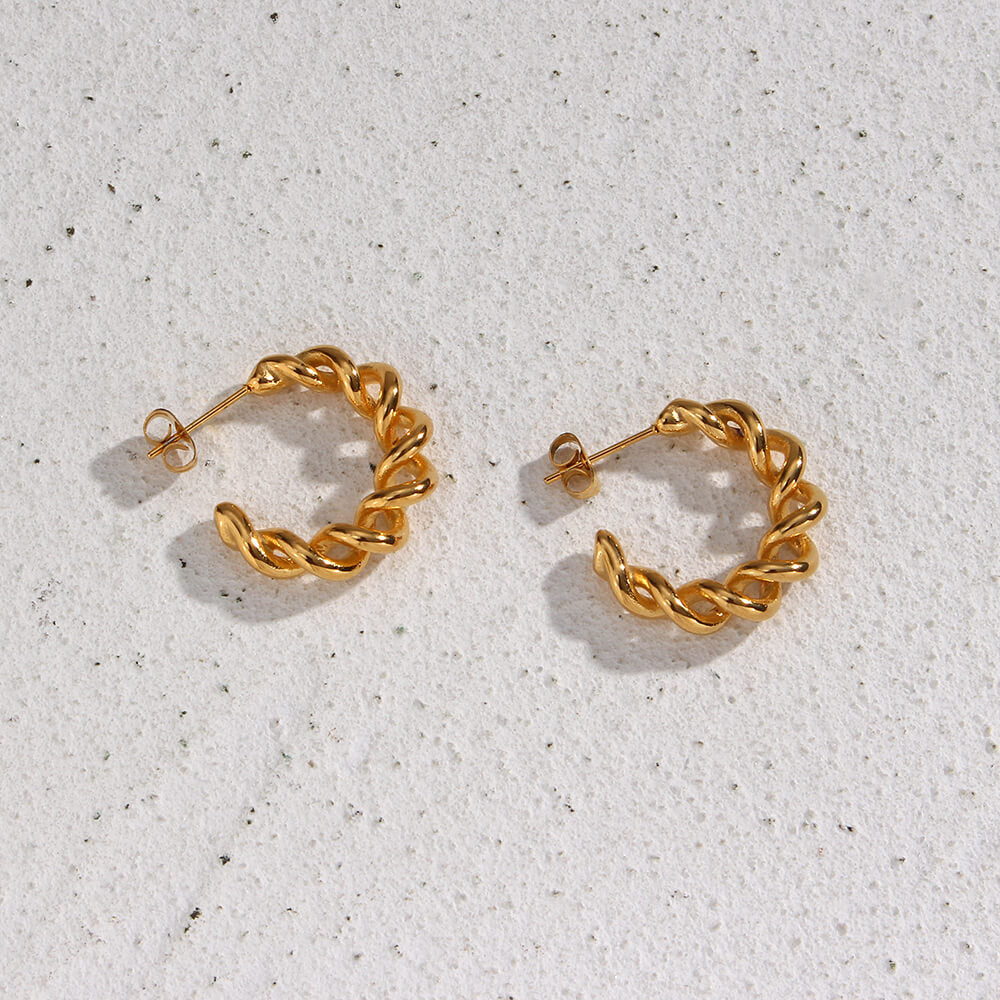 Gold-Plated Twisted Earrings - Refined Elegance for Any Occasion